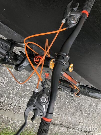 Велосипед на литых дисках