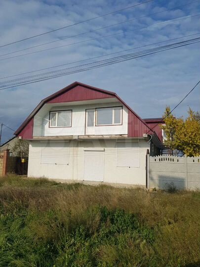 Дом 240 м² на участке 2 сот.