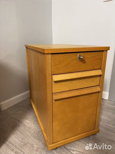 Тумбочка IKEA