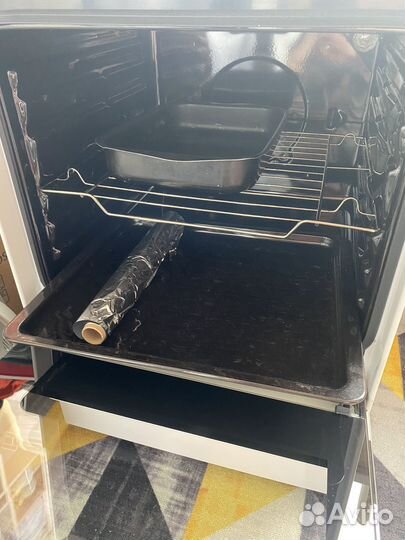 Плита электрическая Hansa fccw-53000