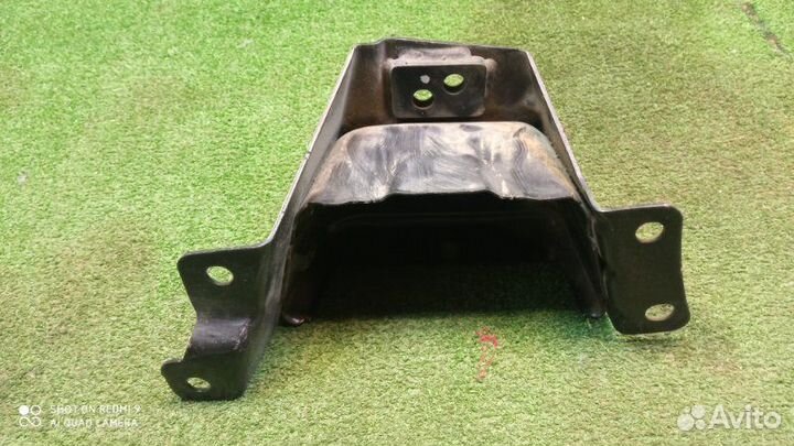 Кронштейн Volkswagen Touareg 2005-2015