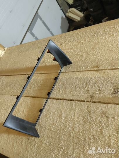 Накладка торпеды под магнитолу на УАЗ Патриот