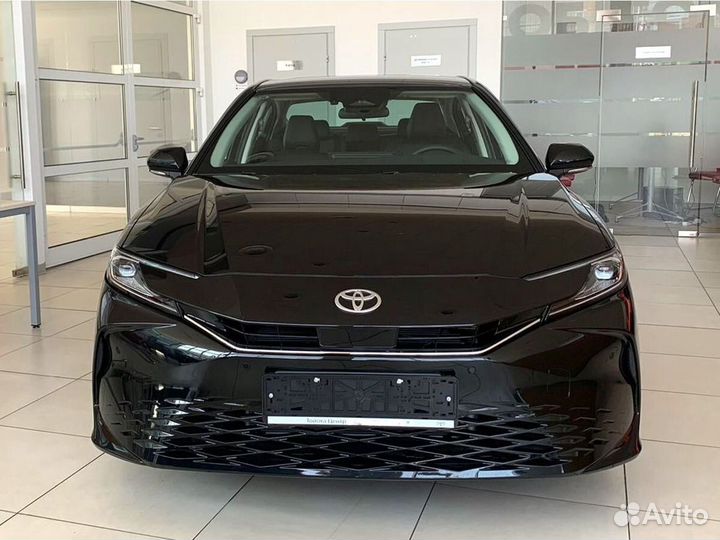 Toyota Camry 2.0 CVT, 2024