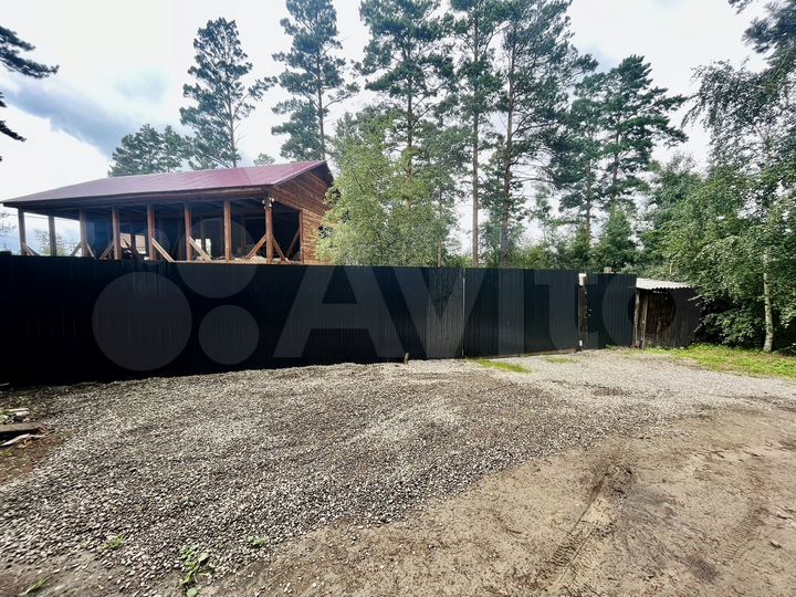 Дом 192 м² на участке 19,2 сот.