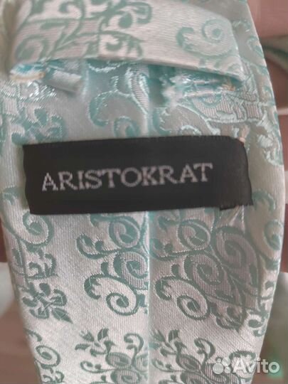 Галстук мужской с зажимом и платком