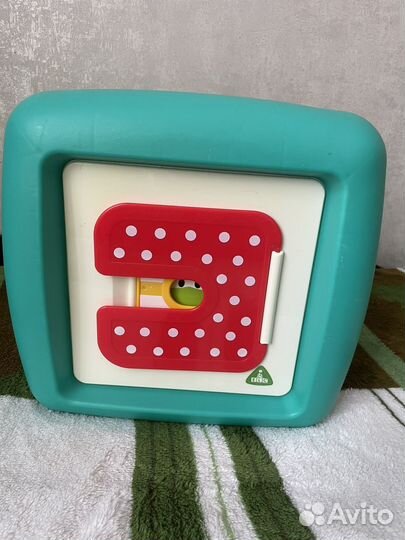 Развивающий музыкальный кубик