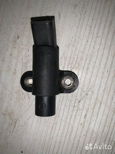 Датчик положения коленвала Ford Focus 1 LX 2.0