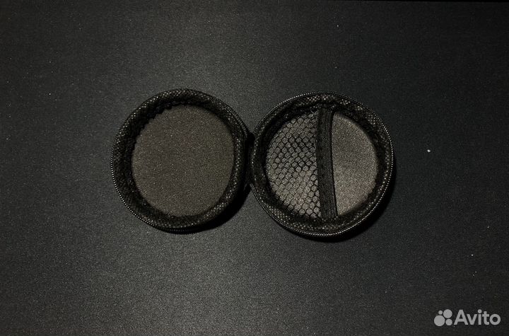 Футляр для наушников