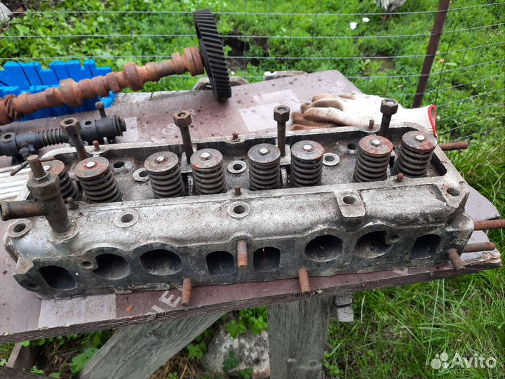 Головка блока цилиндров газ 24 в сборе
