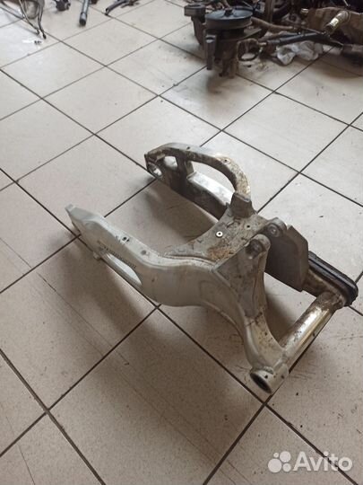 Маятник Honda cbr 1000 rr