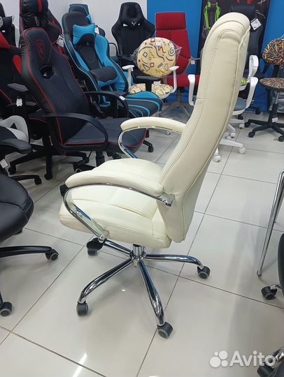 Кресло для руководителя экокожа крем