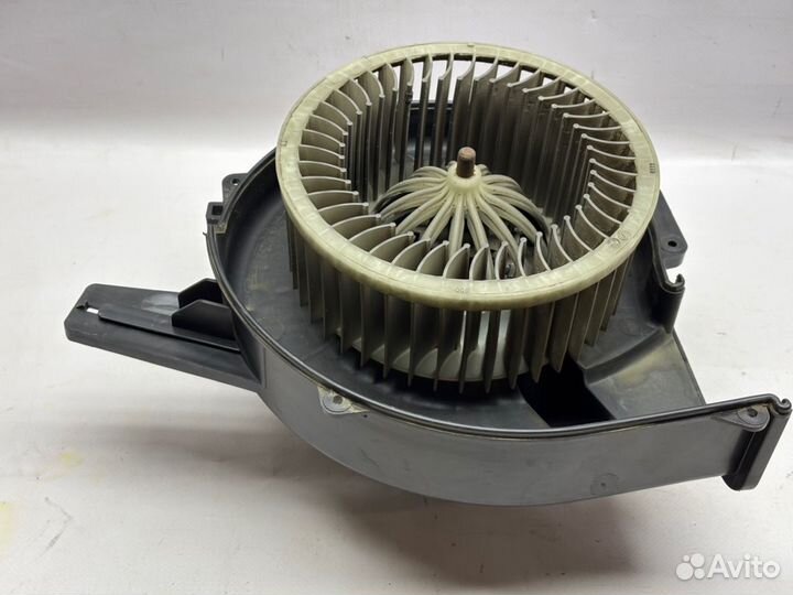 Мотор печки Skoda Roomster 1.4 2008