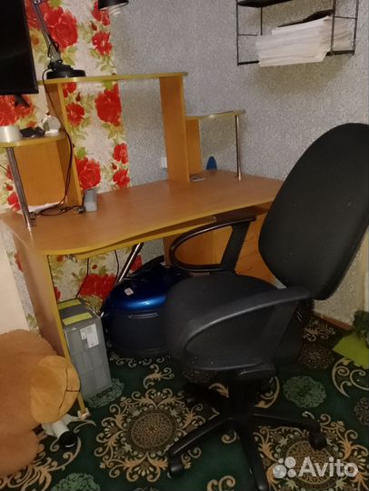 Компьютерный стол