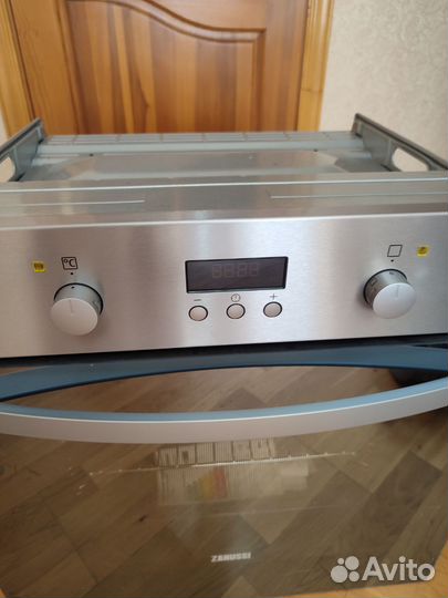 Духовой шкаф Zanussi opza4210x новый