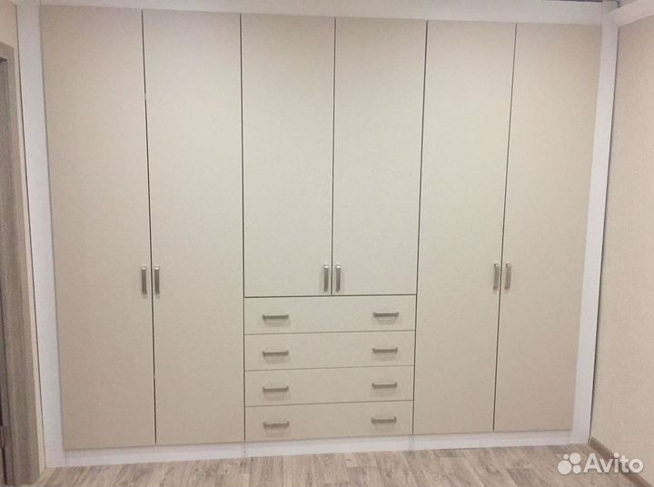 Шкаф для одежды