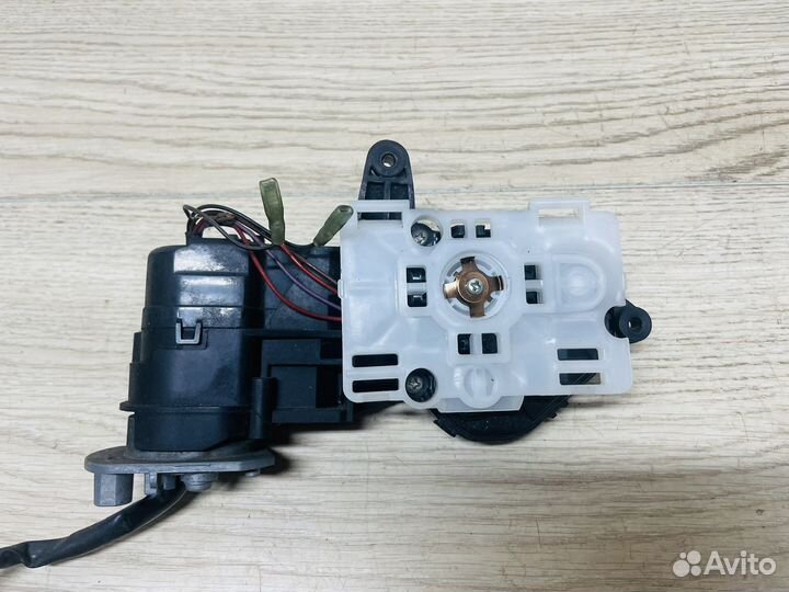 Механизм зеркала Toyota Camry 40 дорест