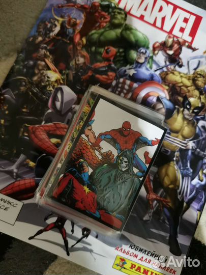 Наклейки Marvel 80 Years