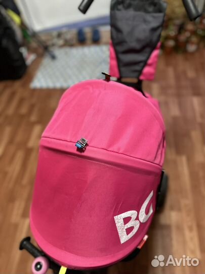 Детский трехколесный велосипед коляска