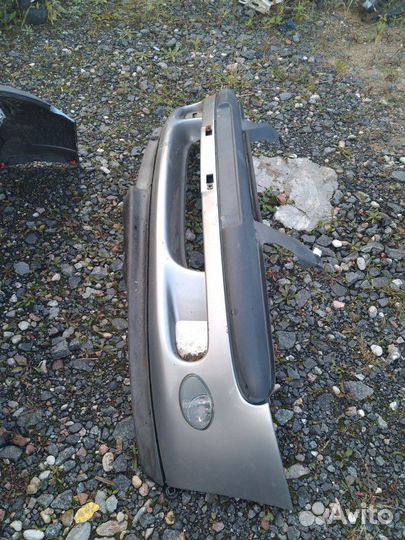 Бампер передний Opel Tigra 1996 год