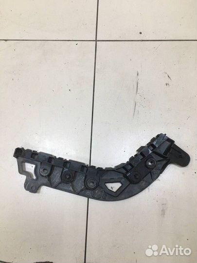 Кронштейн заднего бампера правый Renault Fluence