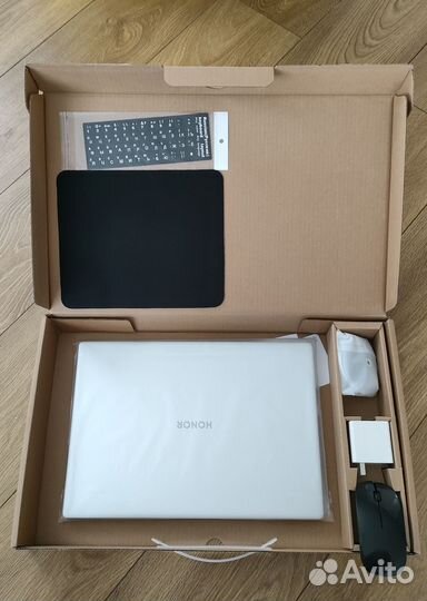 Honor magicbook x 16 Pro 2023 AMD Ryzen 7 7840HS