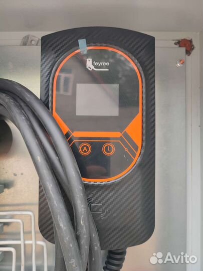 Зарядная станция для электромобилей 32А, 22кВт