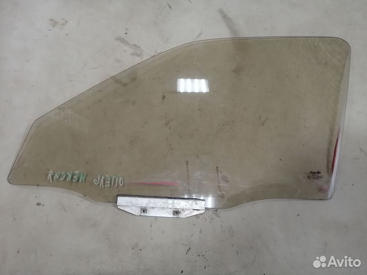 Стекло двери передней левой Opel Kadett 1984-1992