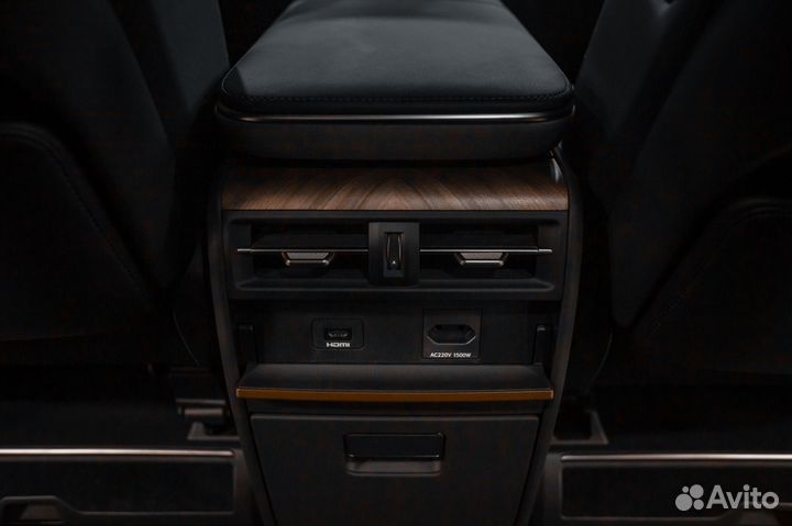 Lexus LM 2.5 CVT, 2024, 30 км