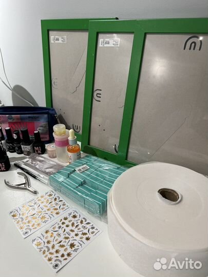 Наклейки, гель лак, рамки, масло, кисти