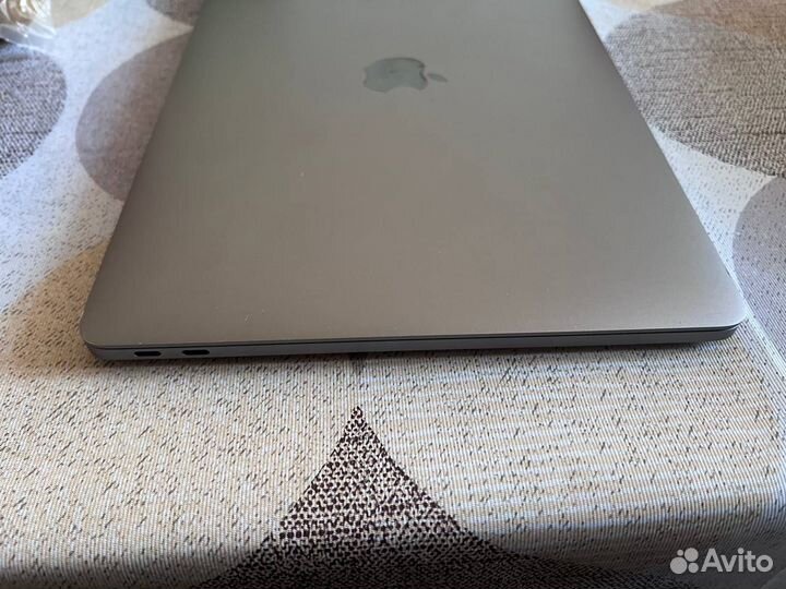 Apple macbook pro 13 2017