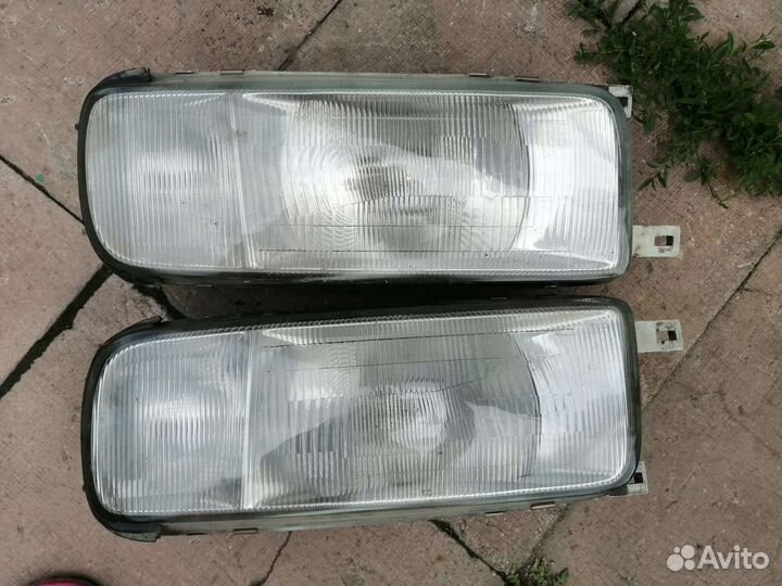 Фары Nissan Cedrik Y32