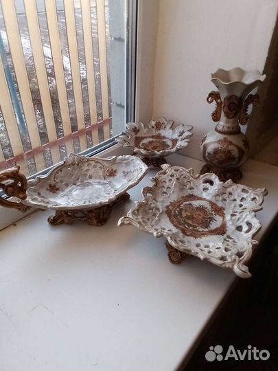 Вазы для фруктов, конфет и цветов