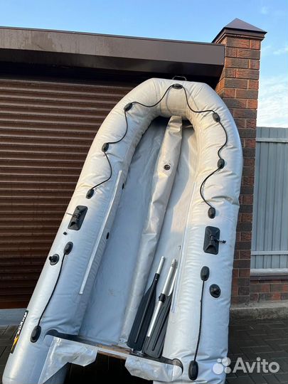 Надувная лодка