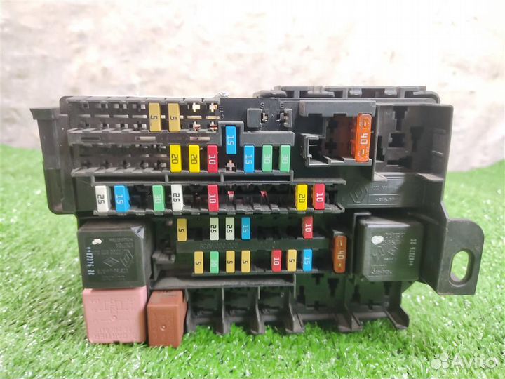 Блок предохранителей Renault Laguna 3 (BT1) 2008