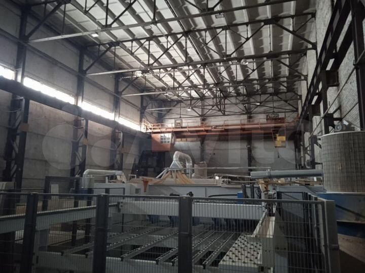 Тёплый склад 880м² с кран балкой 10 т или под лёгкое производство