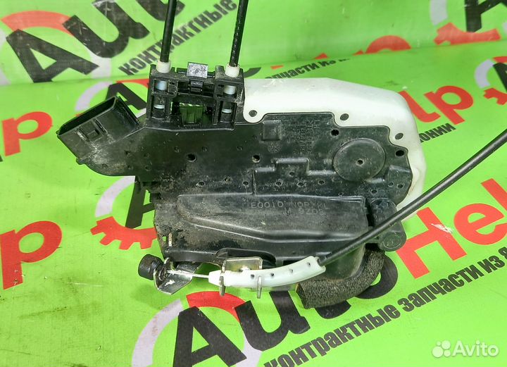 Замок двери nissan fuga Y51 передний левый