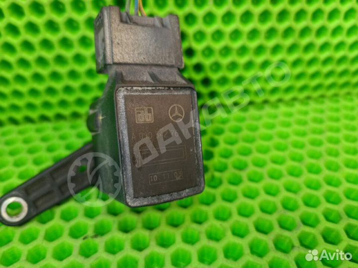 Датчик регулировки дорож. просвета Mercedes-Benz E