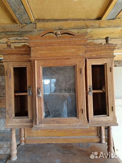 Старинный буфет