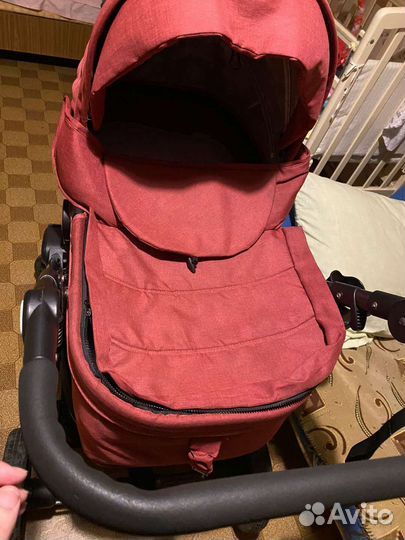 Коляска прогулочная