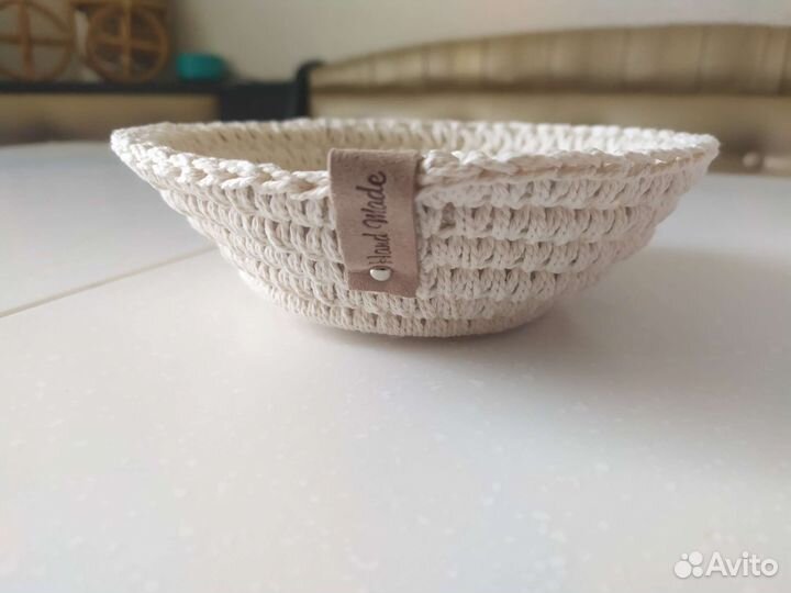 Вязанная конфетница