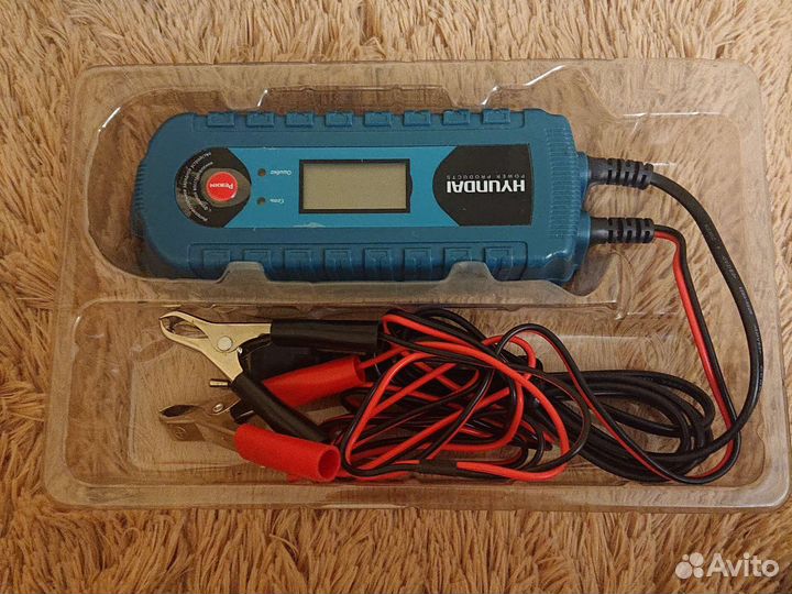 Зарядное устройство Hyundai HY 400