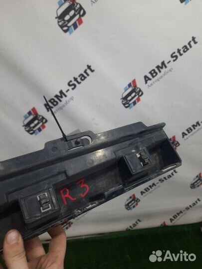 Кронштейн порога правый Bmw 316I F30 N13B16A 2013