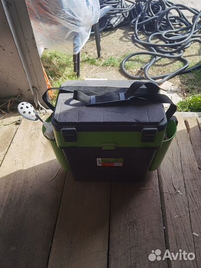 Зимний рыболовный ящик