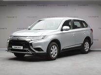 Mitsubishi Outlander 2.0 CVT, 2019, 58 745 км, с пробегом, цена 2 249 000 руб.