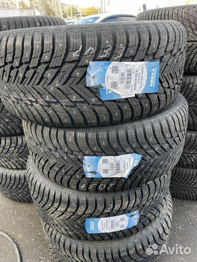 Nokian Tyres Hakkapeliitta 10p SUV 275/45 R20 и 305/40 R20