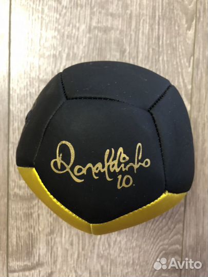 Мяч новый Роналдиньо