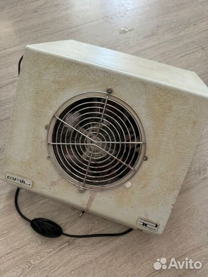 Вытяжка для маникюра