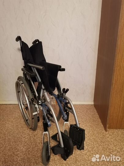 Инвалидная коляска
