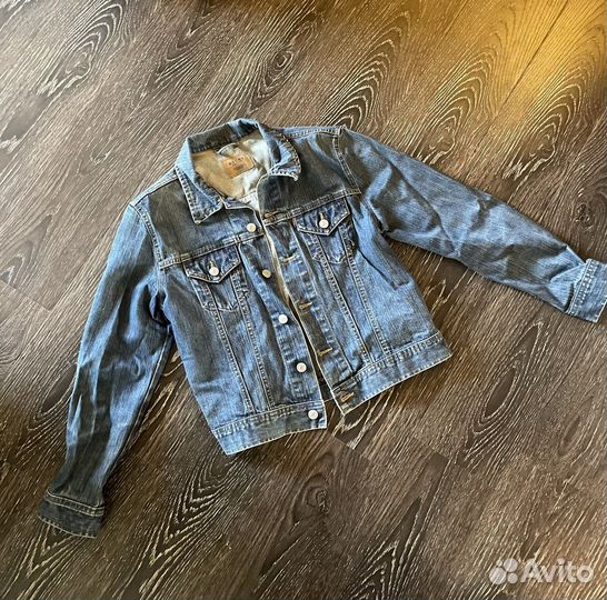 Джинсовая куртка