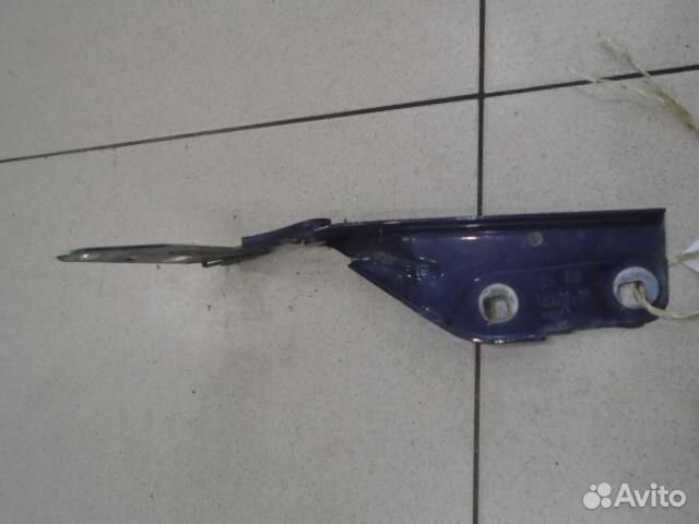 Петля капота правая Porsche Cayenne 2002-2010